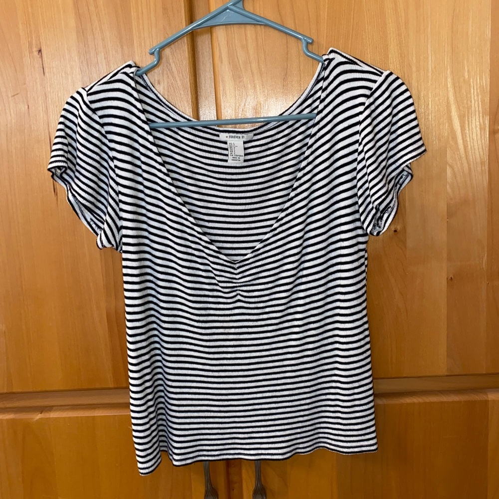Forever 21 Size Large Striped Crop Top